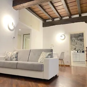Tower Gombito's Apartment Bergamo